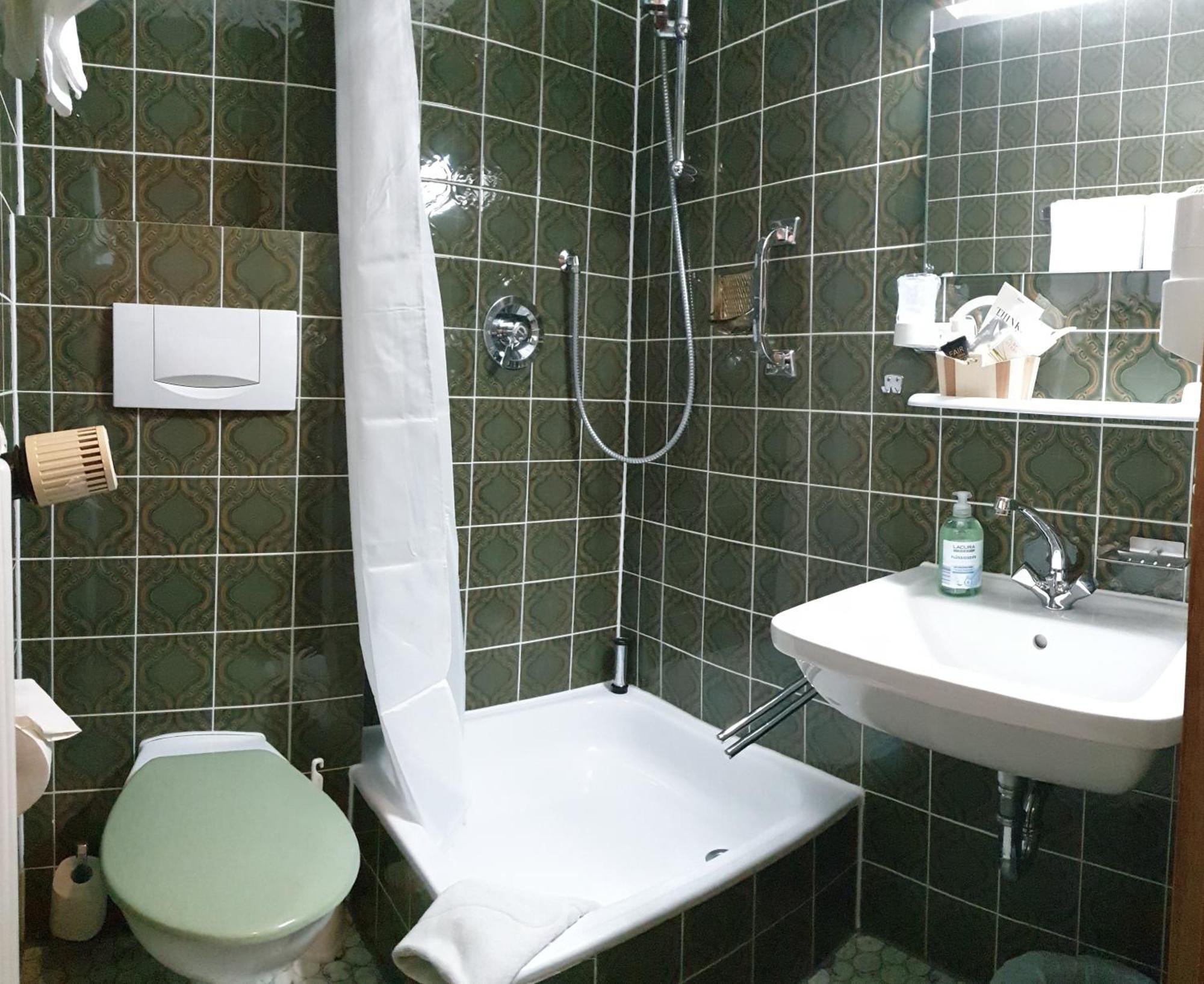 Garni Hotel Adler Post Baiersbronn Room photo